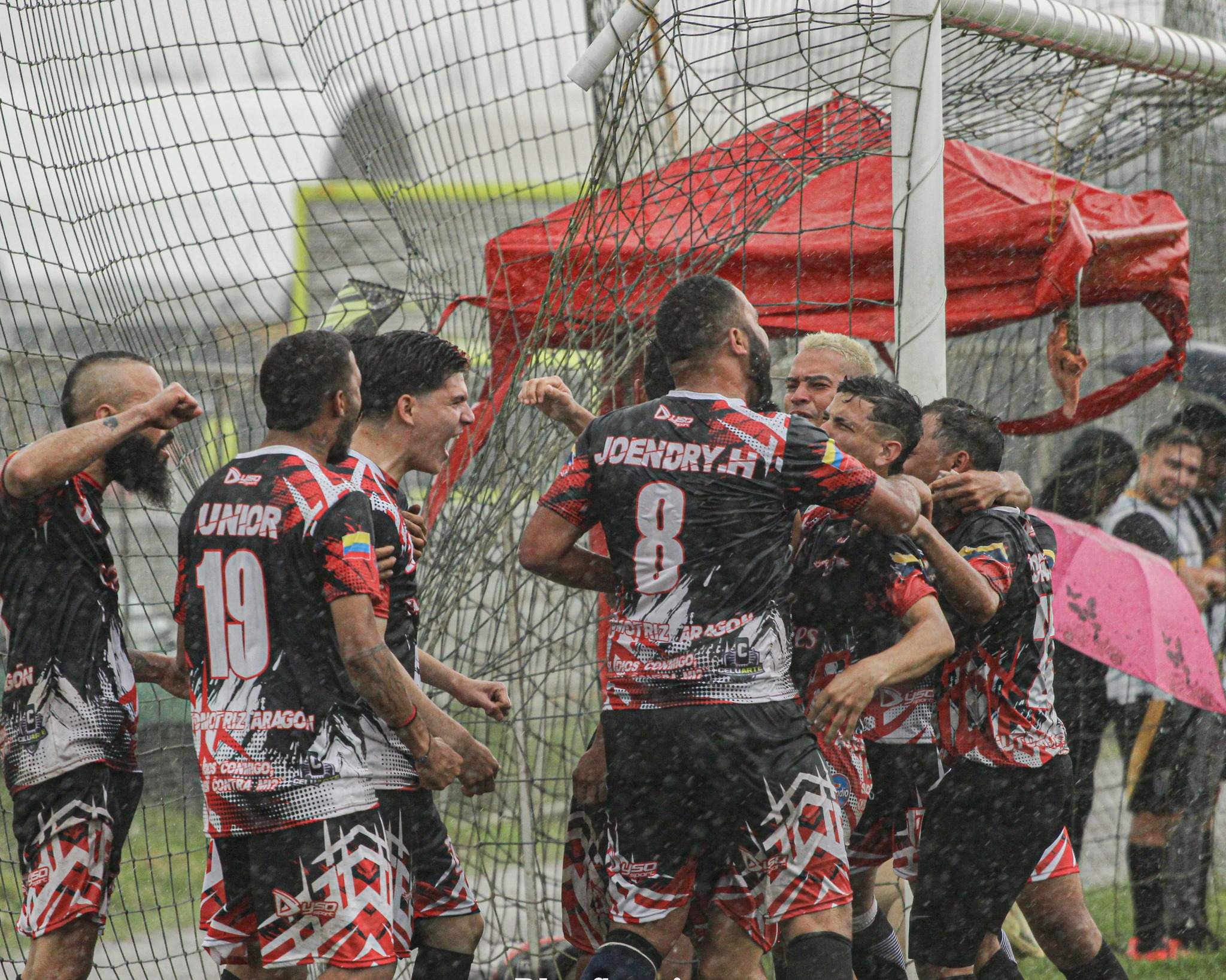 fotos-partidos-ligaf8-anotacion