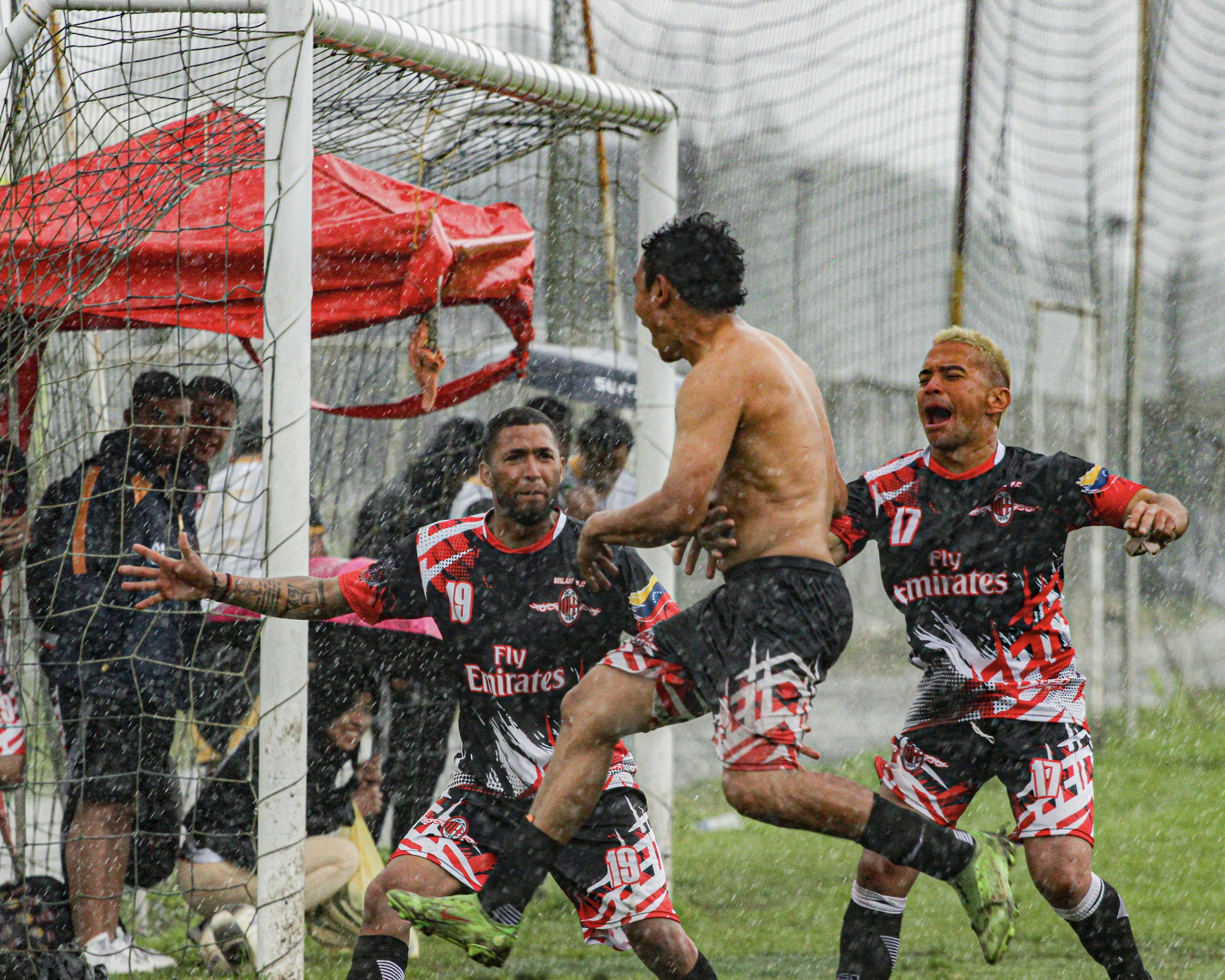 fotos-partidos-ligaf8-gol
